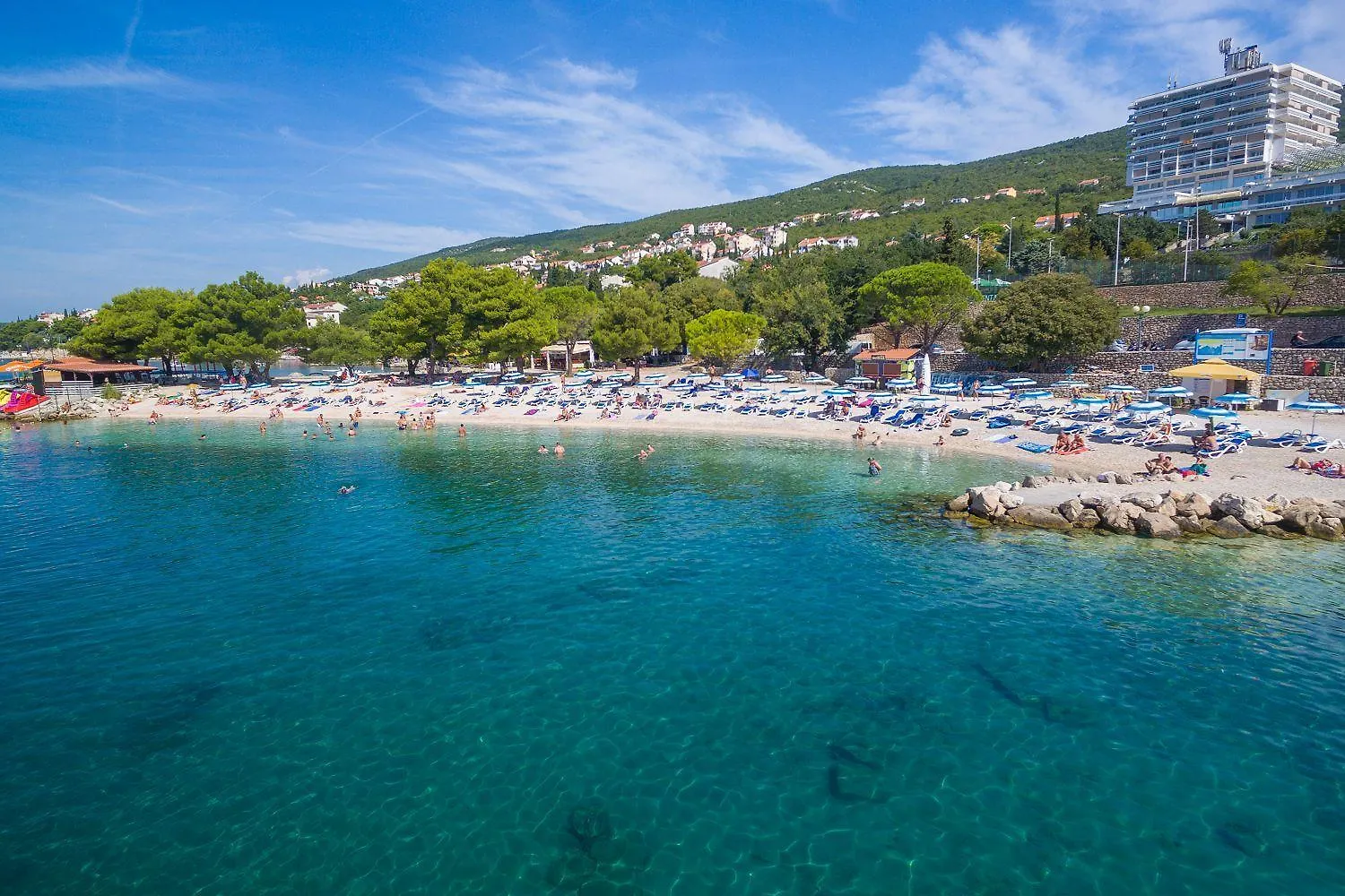 Beeindruckendes Apartment Direkt Am Strand Mit Privater Terrasse, Privatparkplatz, Wifi, Grill Crikvenica